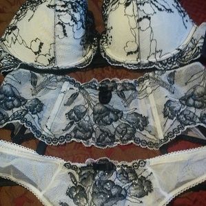 Sexy bra garter and panty